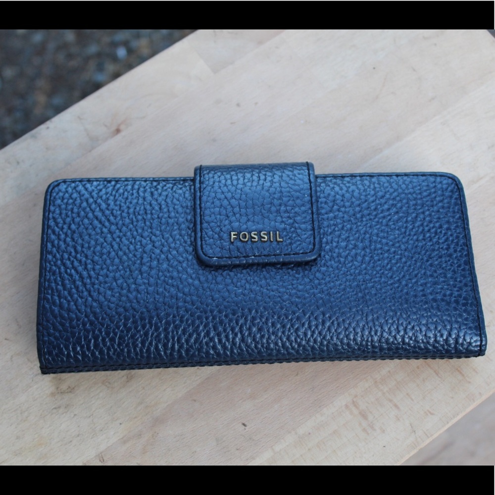 Fossil Navy Blue Leather Wallet